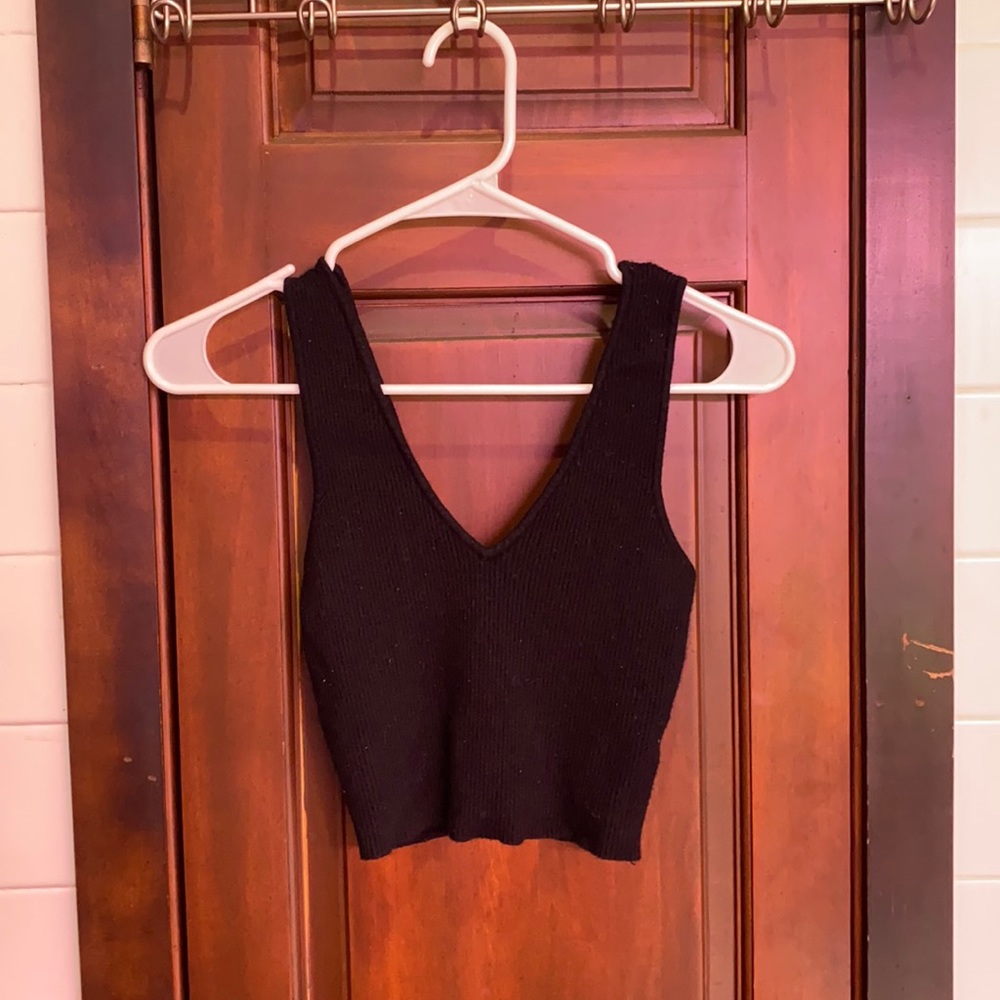 Black crop top
